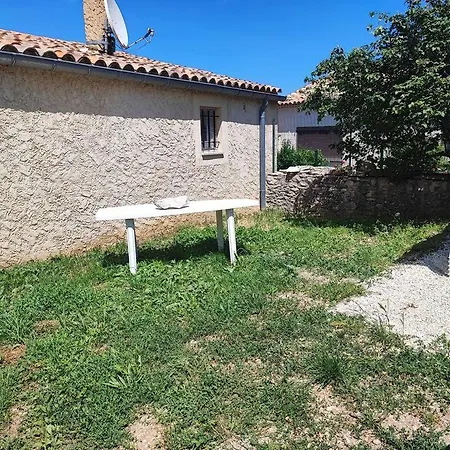En Rez De Jardin Apartment *